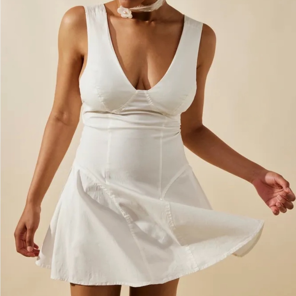NWOT Eye-Catching mini dress by Free People in size Large - Picture 2 of 15